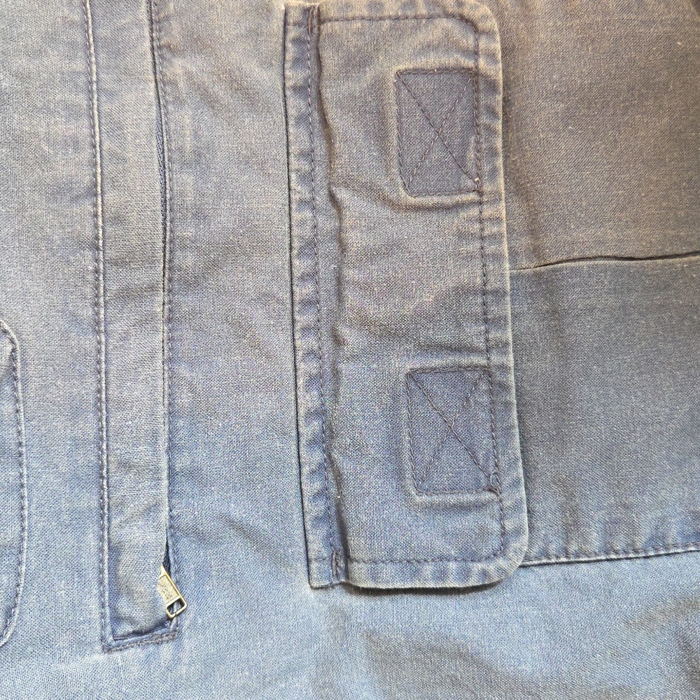 TravelSmith Utility Vest Blue Pockets Fishing Hiking Women's LGE Hong Kong - Picture 6 of 14